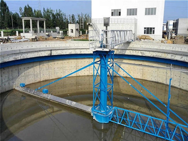 周邊傳動(dòng)掛吸泥機(jī)