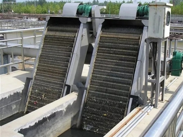 全自動(dòng)機(jī)械格柵除污機(jī)